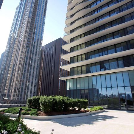 Radisson Blu Aqua Hotel, Чикаго Екстериор снимка