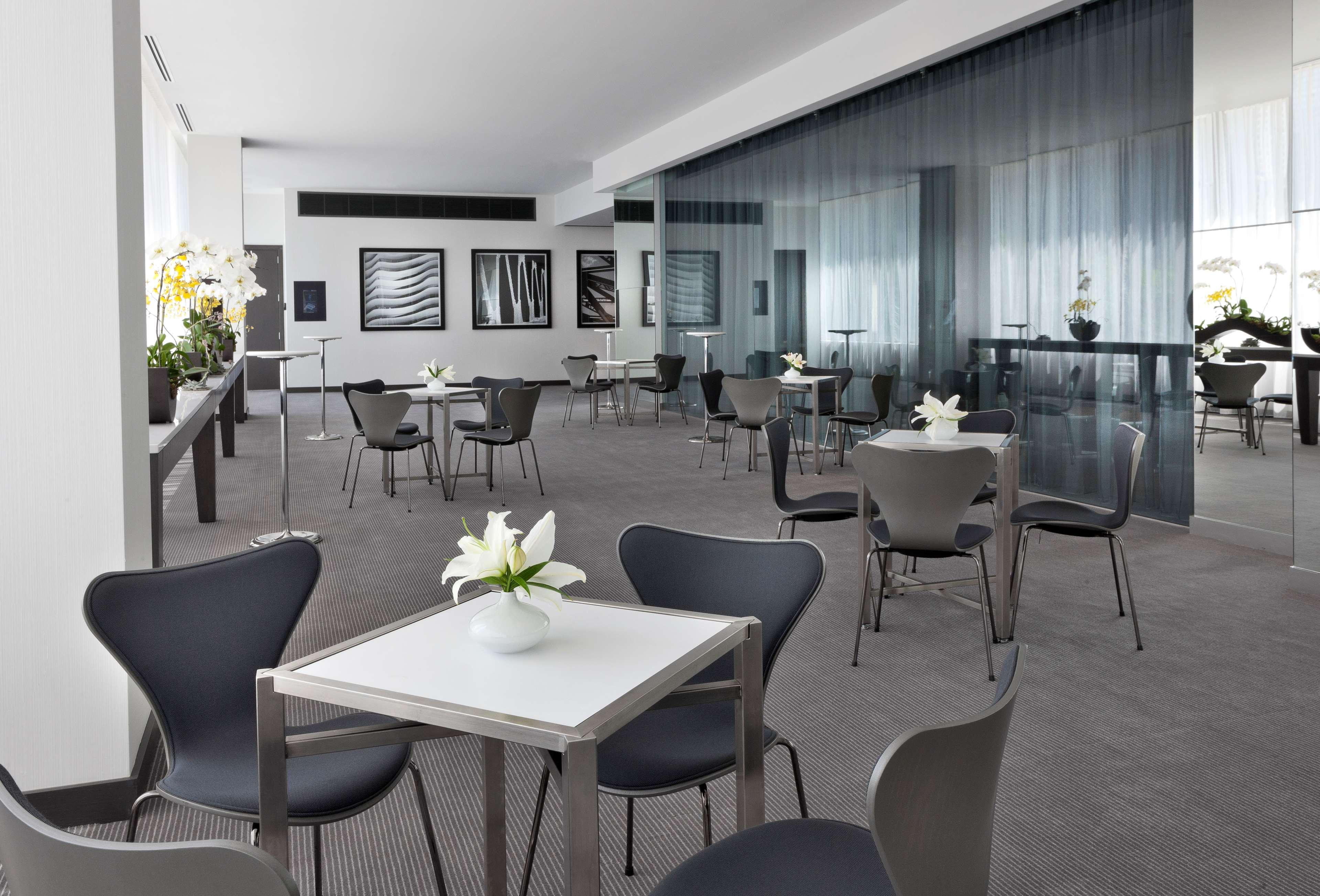Radisson Blu Aqua Hotel, Чикаго Ресторант снимка