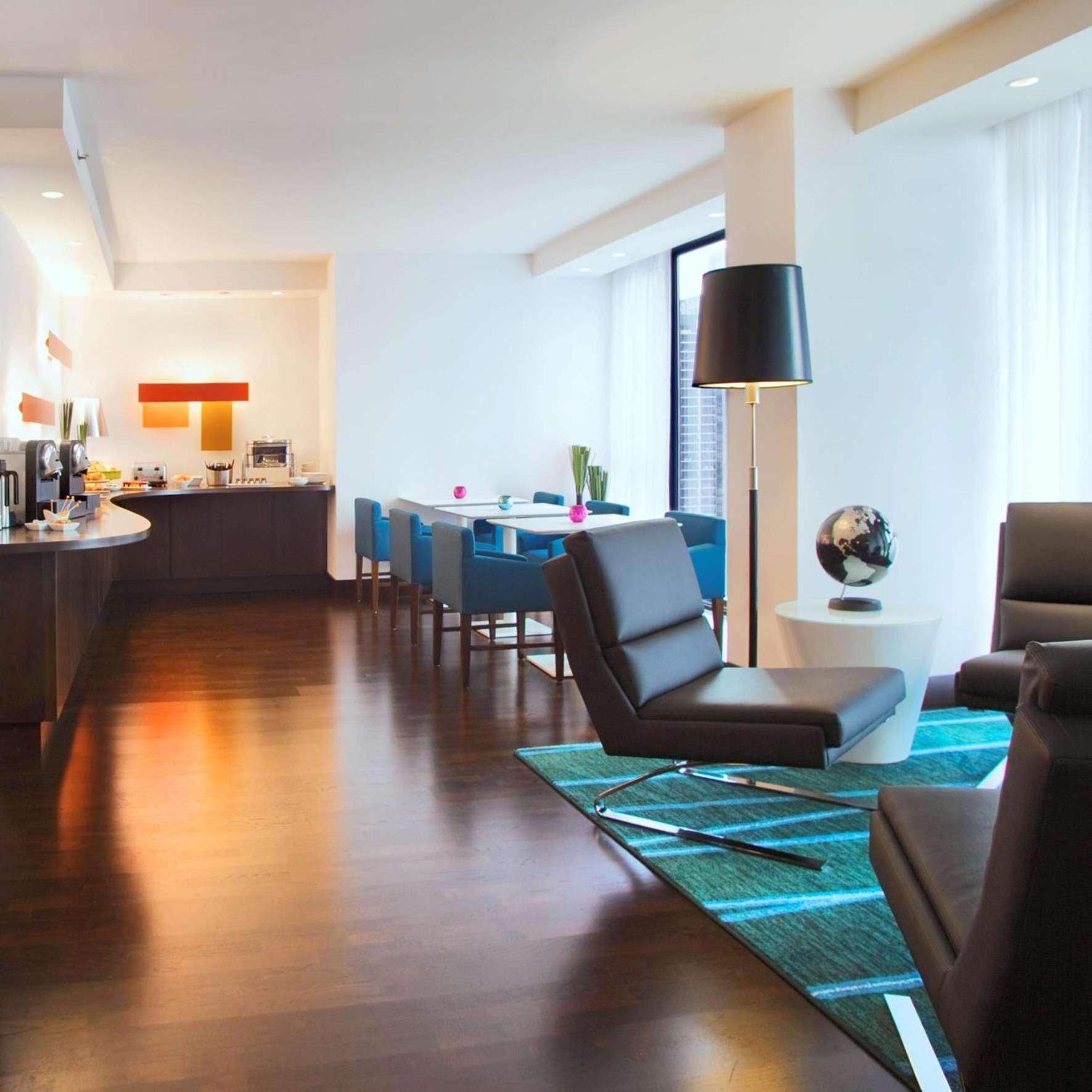 Radisson Blu Aqua Hotel, Чикаго Екстериор снимка