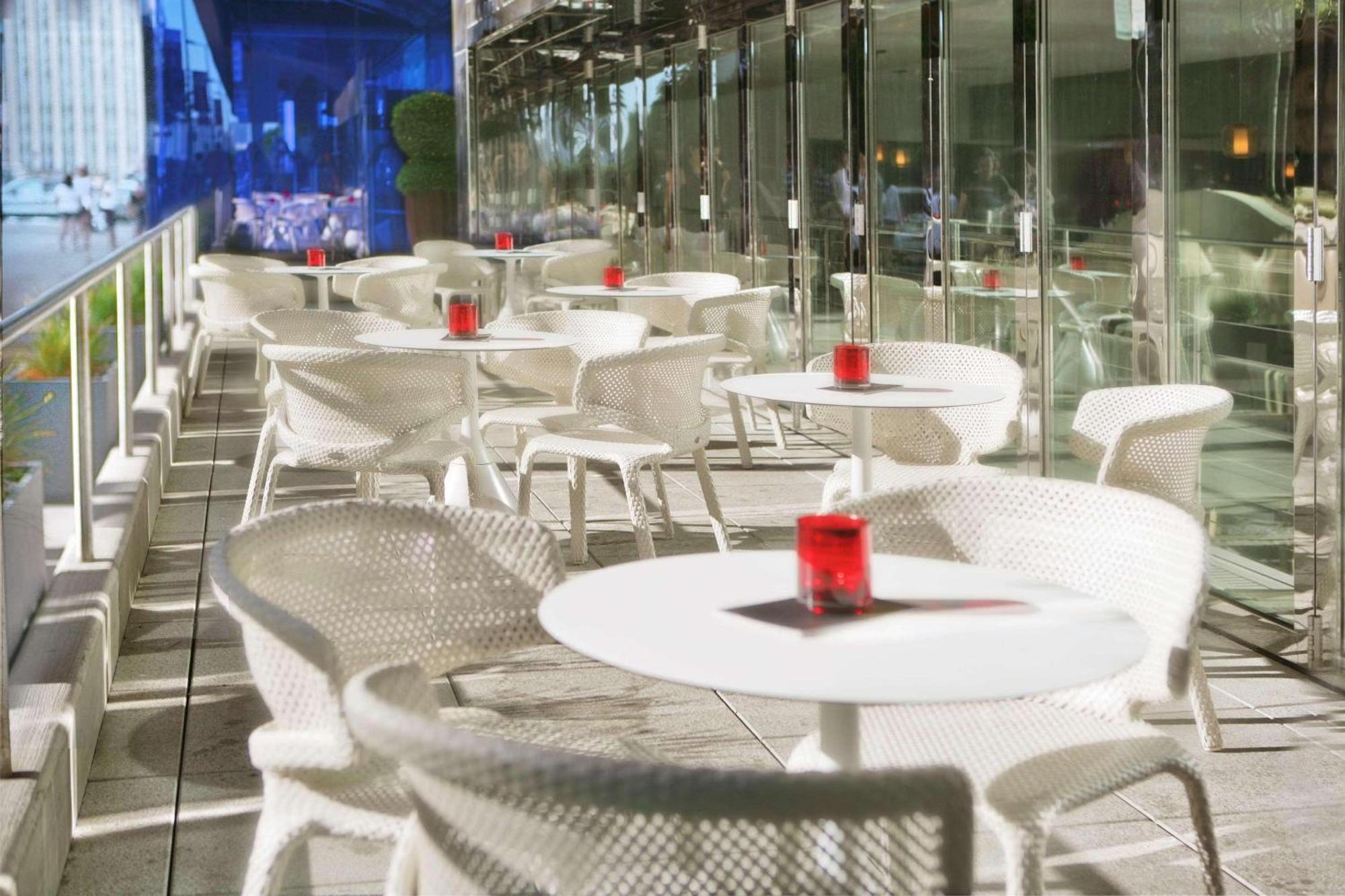 Radisson Blu Aqua Hotel, Чикаго Екстериор снимка